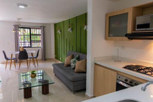 Beautiful, Luxurious, And Spacious Near El Poblado 101